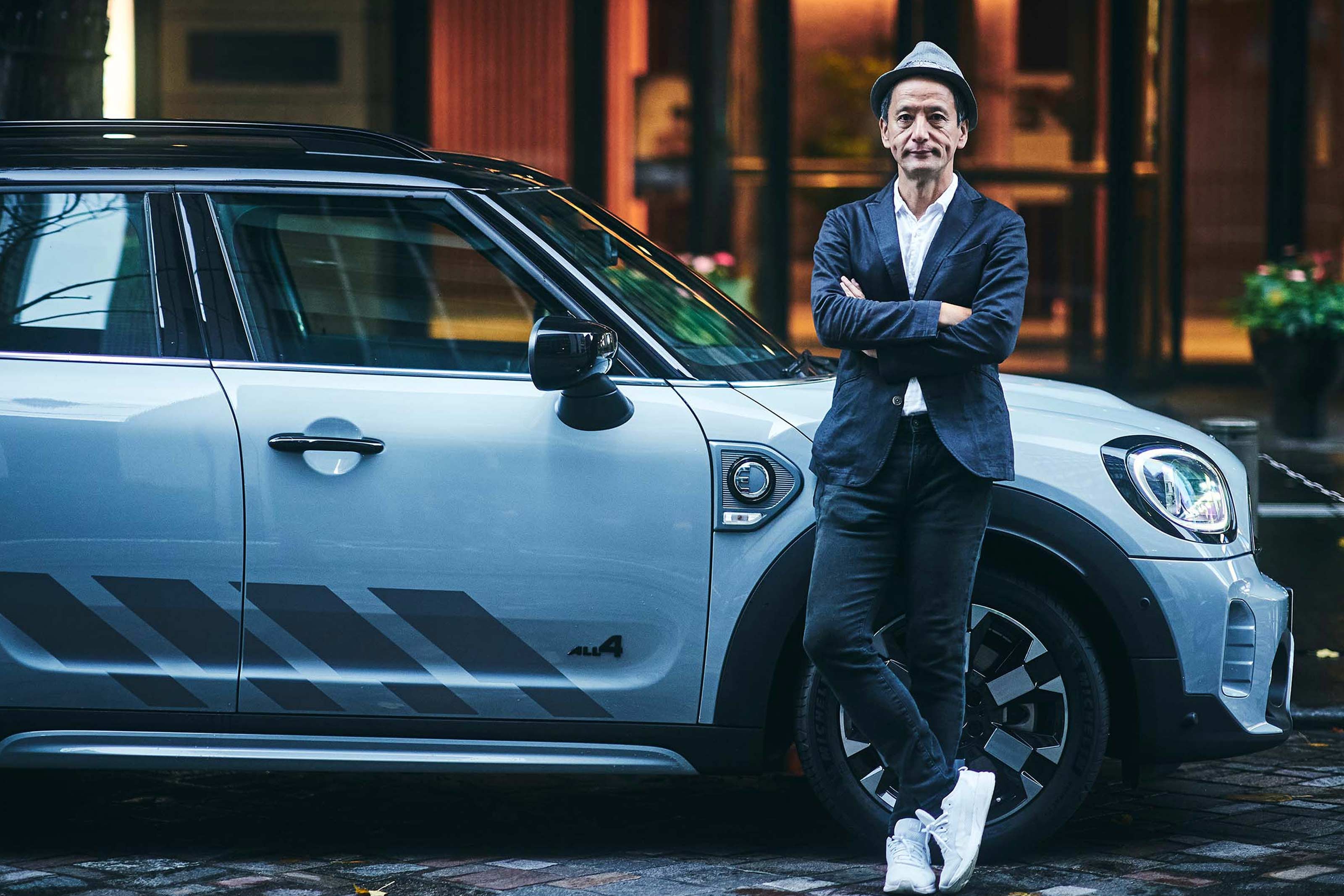 小沢コージ氏とMINI CROSSOVER PHEV